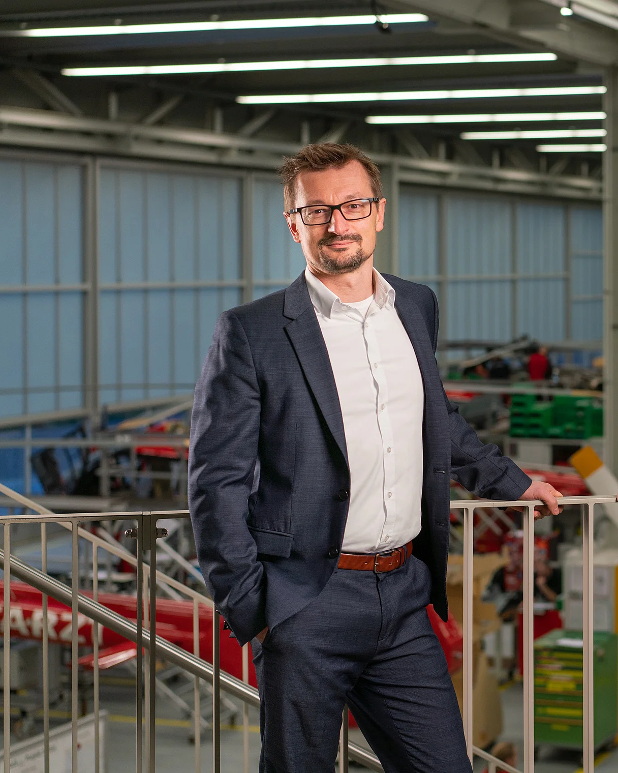 [Translate to English:] Portraitaufnahme von Roman Morka, Geschäftsführer der DRF Aviation Services.